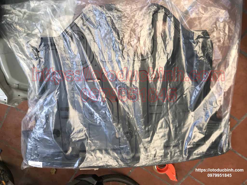 Chắn bùn gầm động cơ Hyundai Santafe 2012-2015