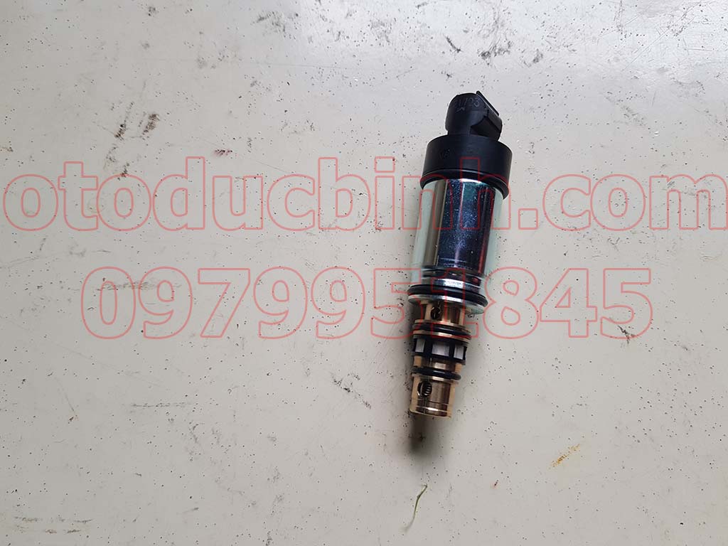 Van đít lốc Hyundai Accent