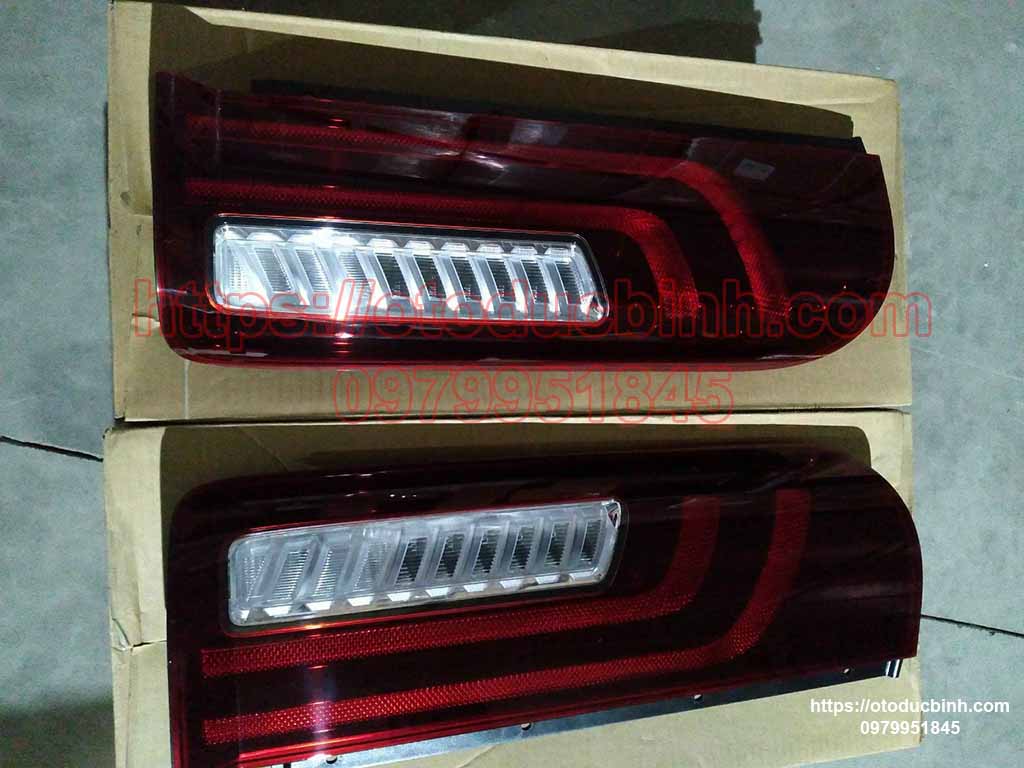 Đèn hậu Universe 2020 có led