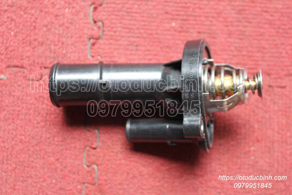 Cụm van hằng nhiệt Ford Focus 1.8-2.0 4m5g8575fc cj5e8575aa
