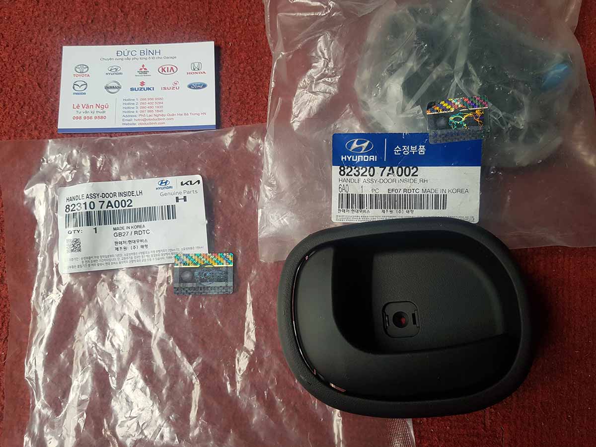 Tay mở cửa trong Hyundai HD270 - HD320 - HD360 - HD700-HD72 - HD1000 - HD Trago