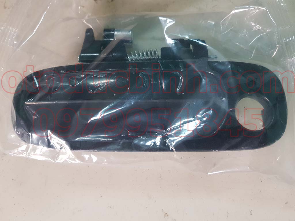 Tay mở cửa ngoài Mazda 323