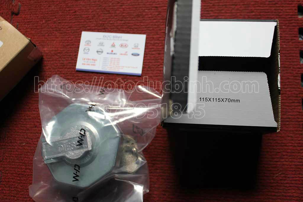Nắp bình dầu Isuzu FVR, 700P