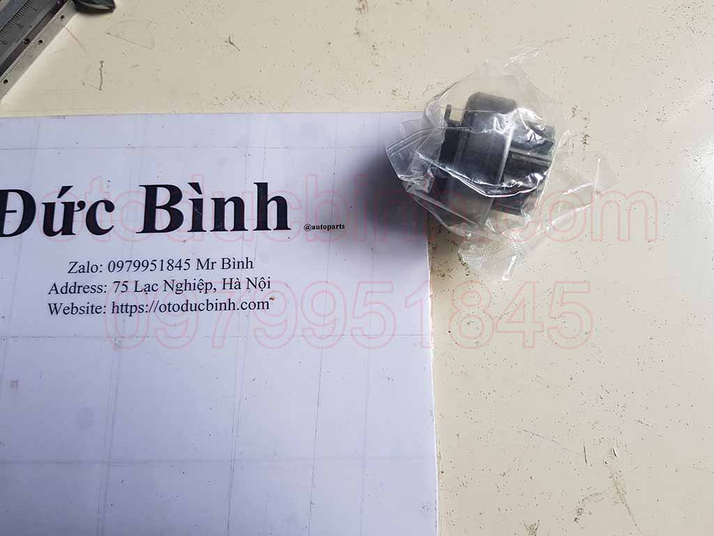 Măng ních đề Hyundai Santafe 0979951845