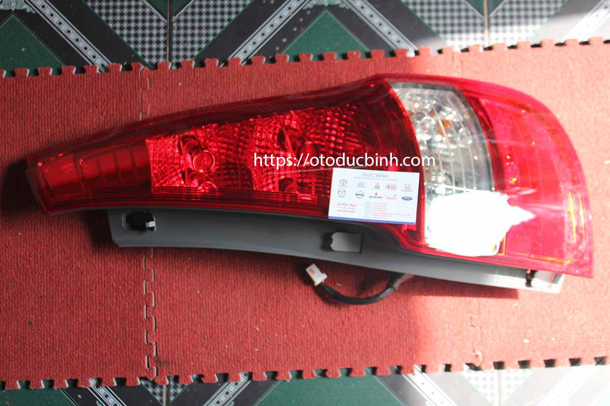 Đèn hậu bên phụ Hyundai I30 CW 924011L100