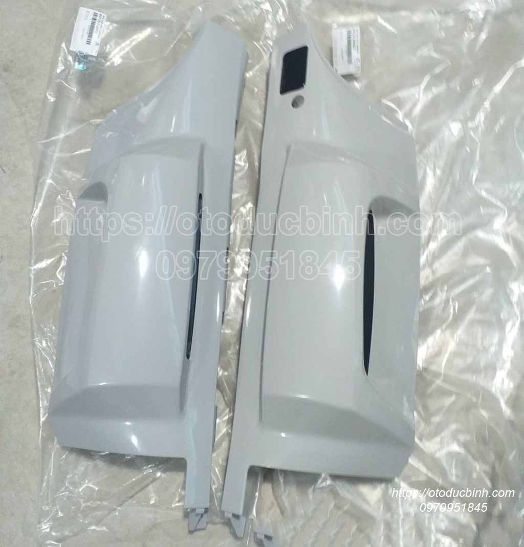 Gò má ốp gió phải xe tải Hyundai HD1000, Hyundai HD270, Hyundai HD320, Hyundai HD700, Hyundai Trago 827207M650