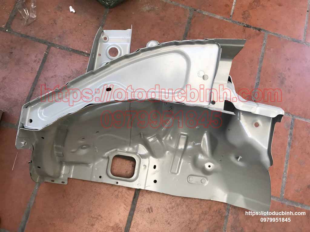 Trụ bắt giảm xóc trước Hyunda Santafe 2012-2015 645012W500