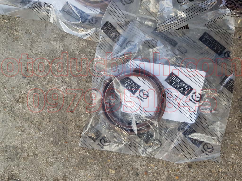 Phớt đầu trục cơ Mazda Premacy, Ford Laser 1.8, Mazda 626 FS0110602 FS01-10-602