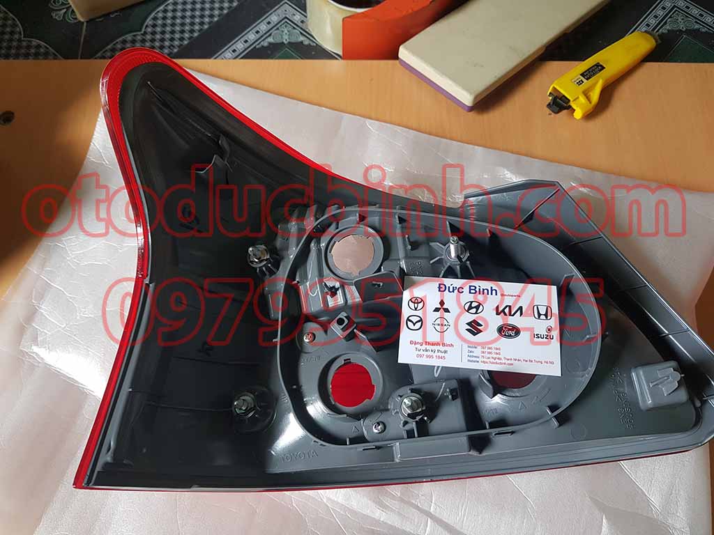 Đèn hậu Toyota Vios 2008-2013 815510D330