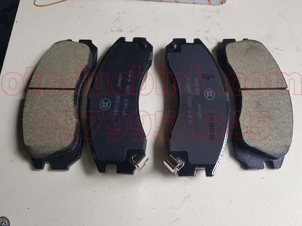 Má phanh trước Mitsubishi Pajero, Diamante