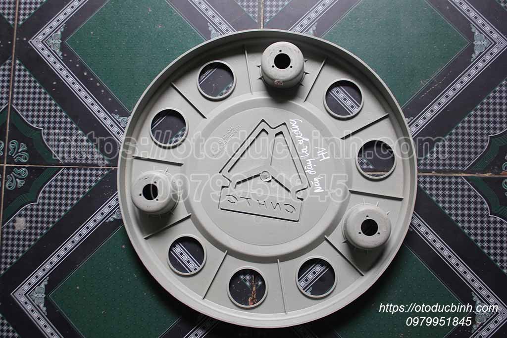 Ốp lazang bằng nhựa Howo, Chenglong