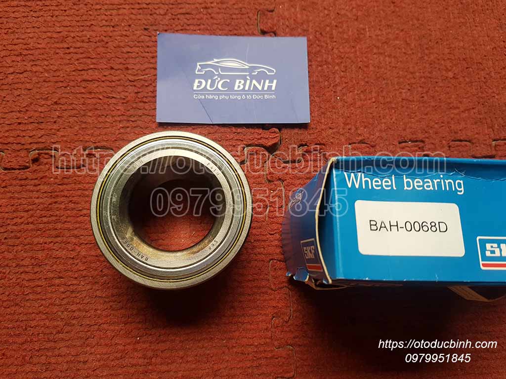 Bi moay ở sau Ford Escape BAH-0068D bah-0068d