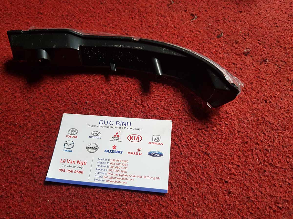 Xi nha gương Hyundai i10 6862006080