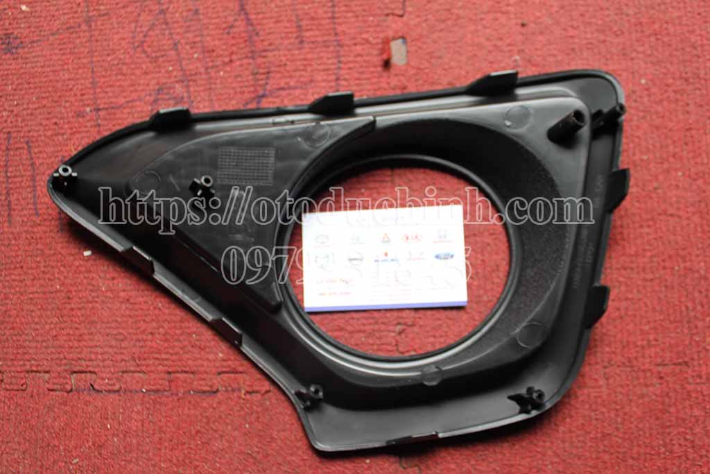 Ốp đèn gầm Hyundai i10  Grand 2014-2016 86528b4000
