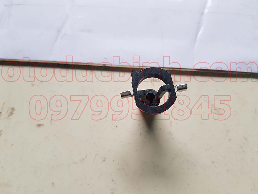 Cổ góp máy phát Transit 0979951845