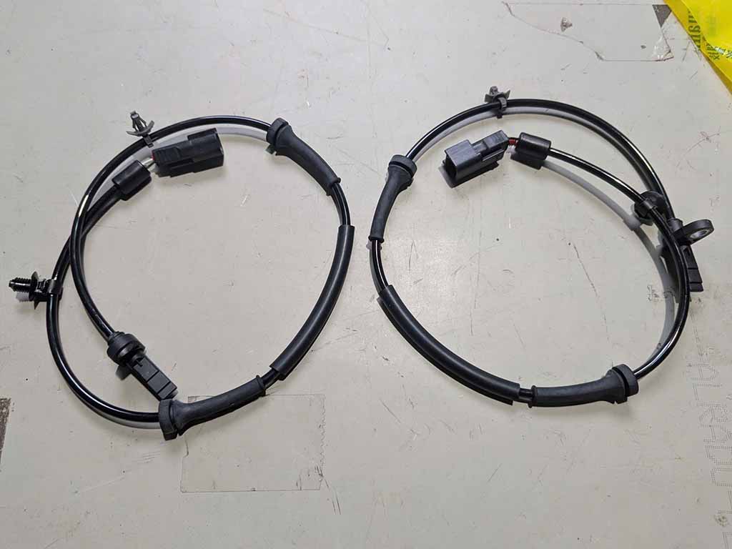 Cảm biến ABS bánh trước Ford Fiesta