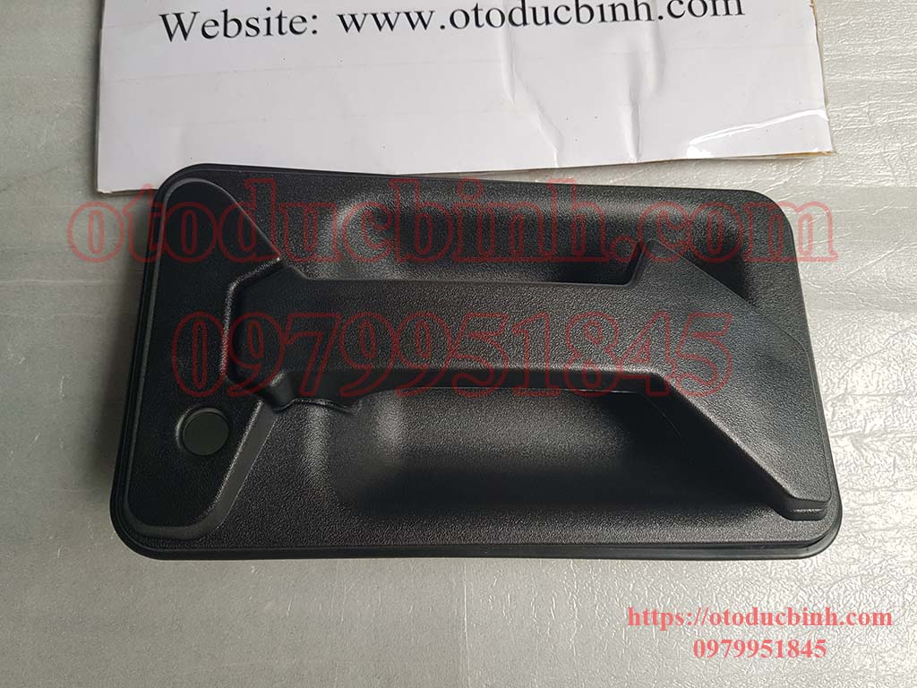 Tay mở cửa ngoài xe Chiến Thắng